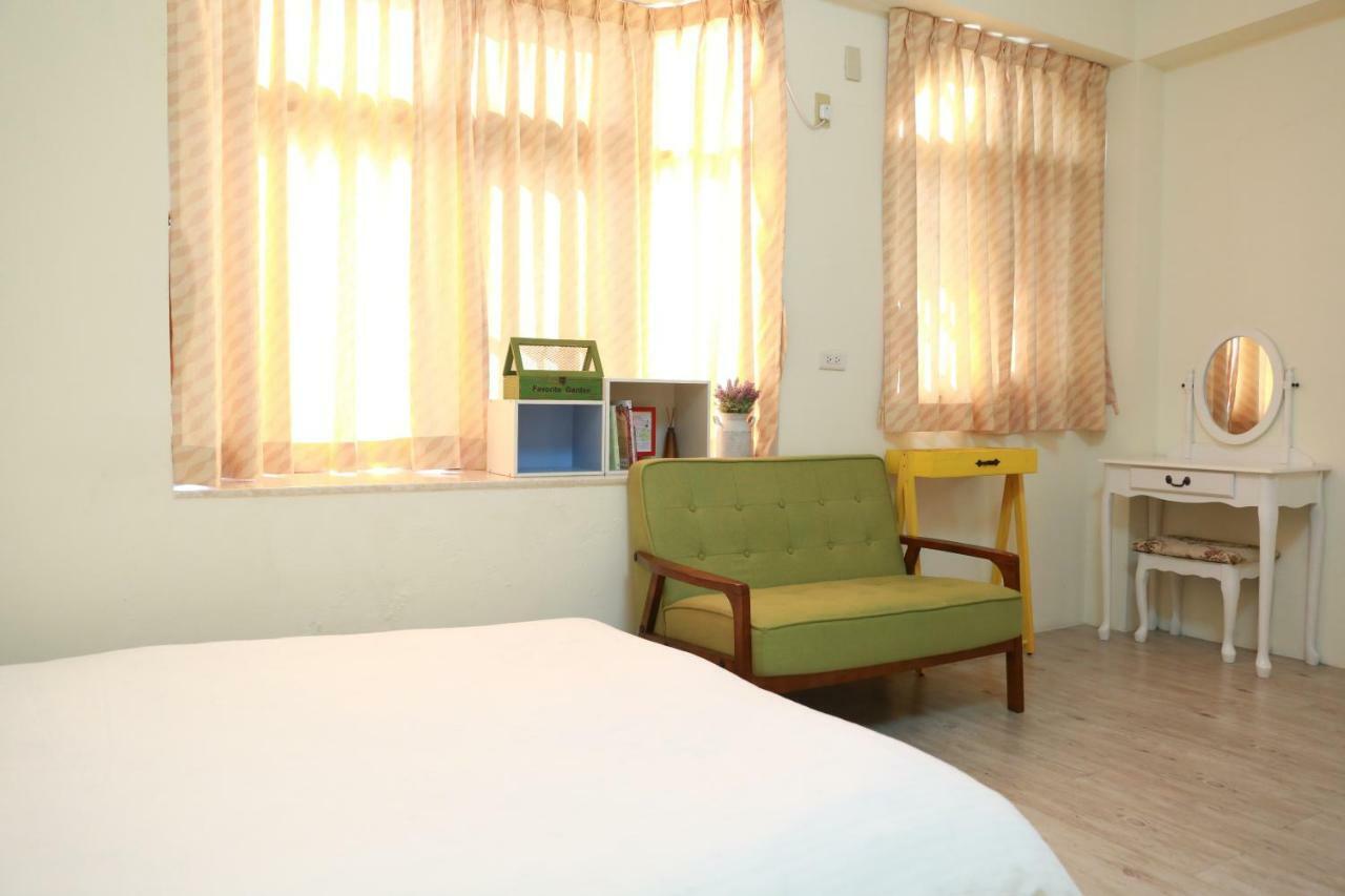 Flower Lane 650 Apartment Tainan Exterior photo