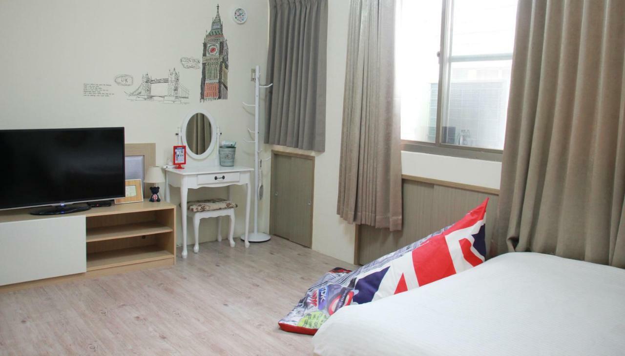 Flower Lane 650 Apartment Tainan Exterior photo