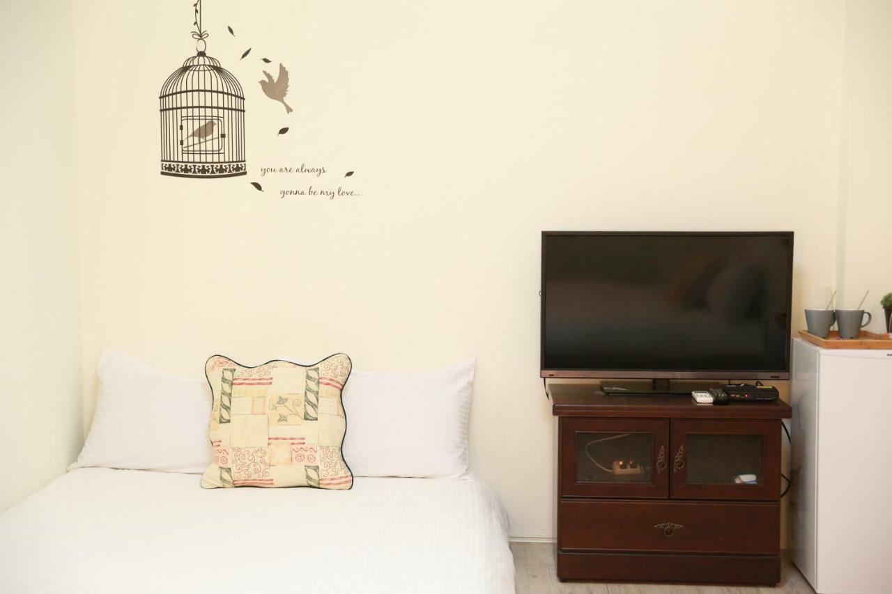 Flower Lane 650 Apartment Tainan Exterior photo