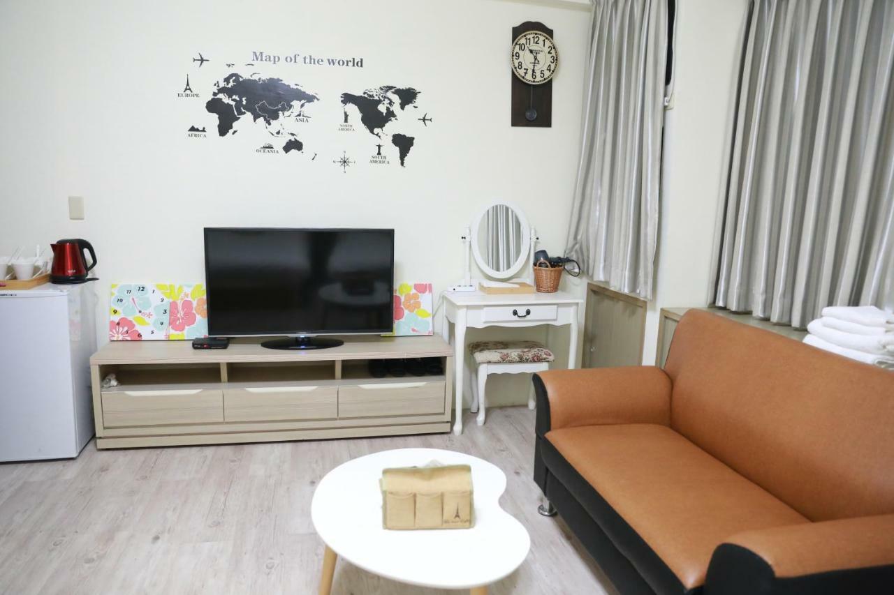 Flower Lane 650 Apartment Tainan Exterior photo